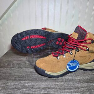 Columbia Hiking Boot Size 11 New w/tag